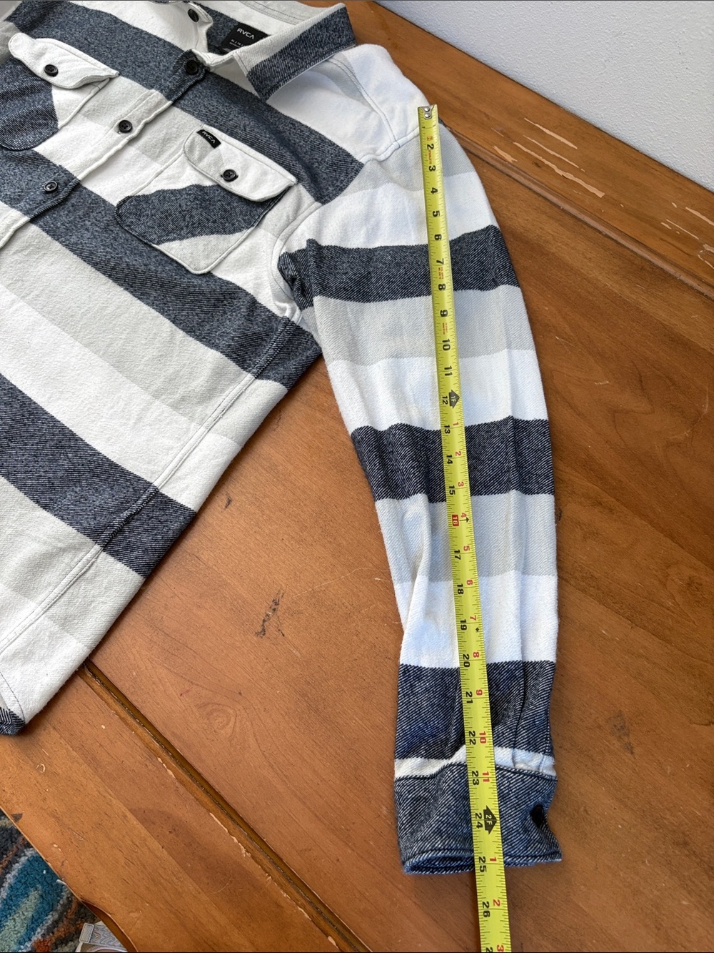 RVCA Striped Button-Up Flannel Shirt — White & Navy Size XL - Picture 6 of 11